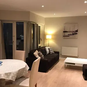 Apartment 2 Bedroom Spacious And New Centre, Dublin